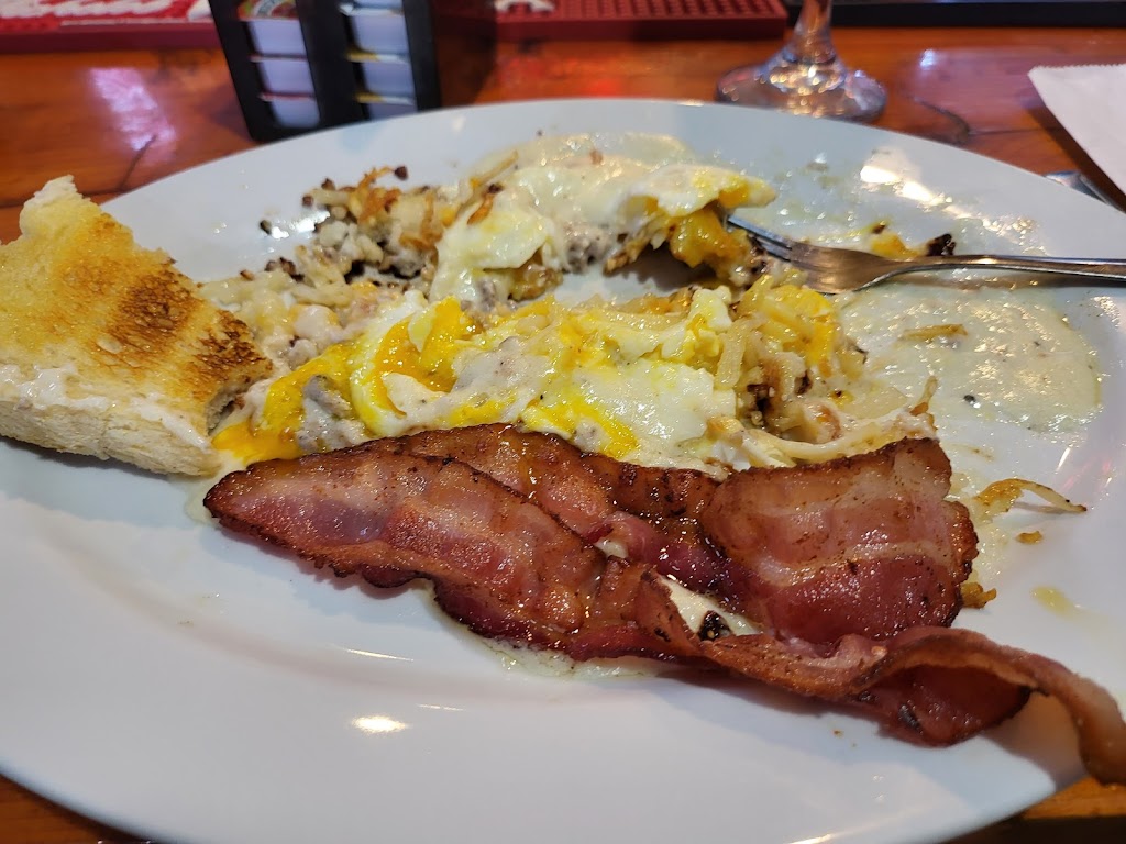 Hoochs Kingman Grille | restaurant | 2215 E Butler Ave, Kingman, AZ 86409, USA | 9285295150 OR +1 928-529-5150