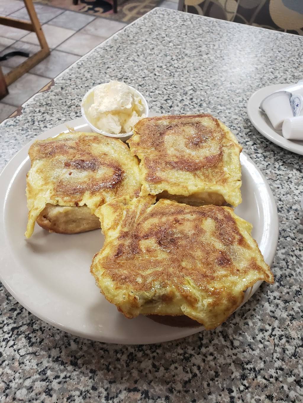 Ginger Browns Old Tyme Restaurant & Bakery | cafe | 6312 Jacksboro Hwy, Lake Worth, TX 76135, USA | 8172372114 OR +1 817-237-2114