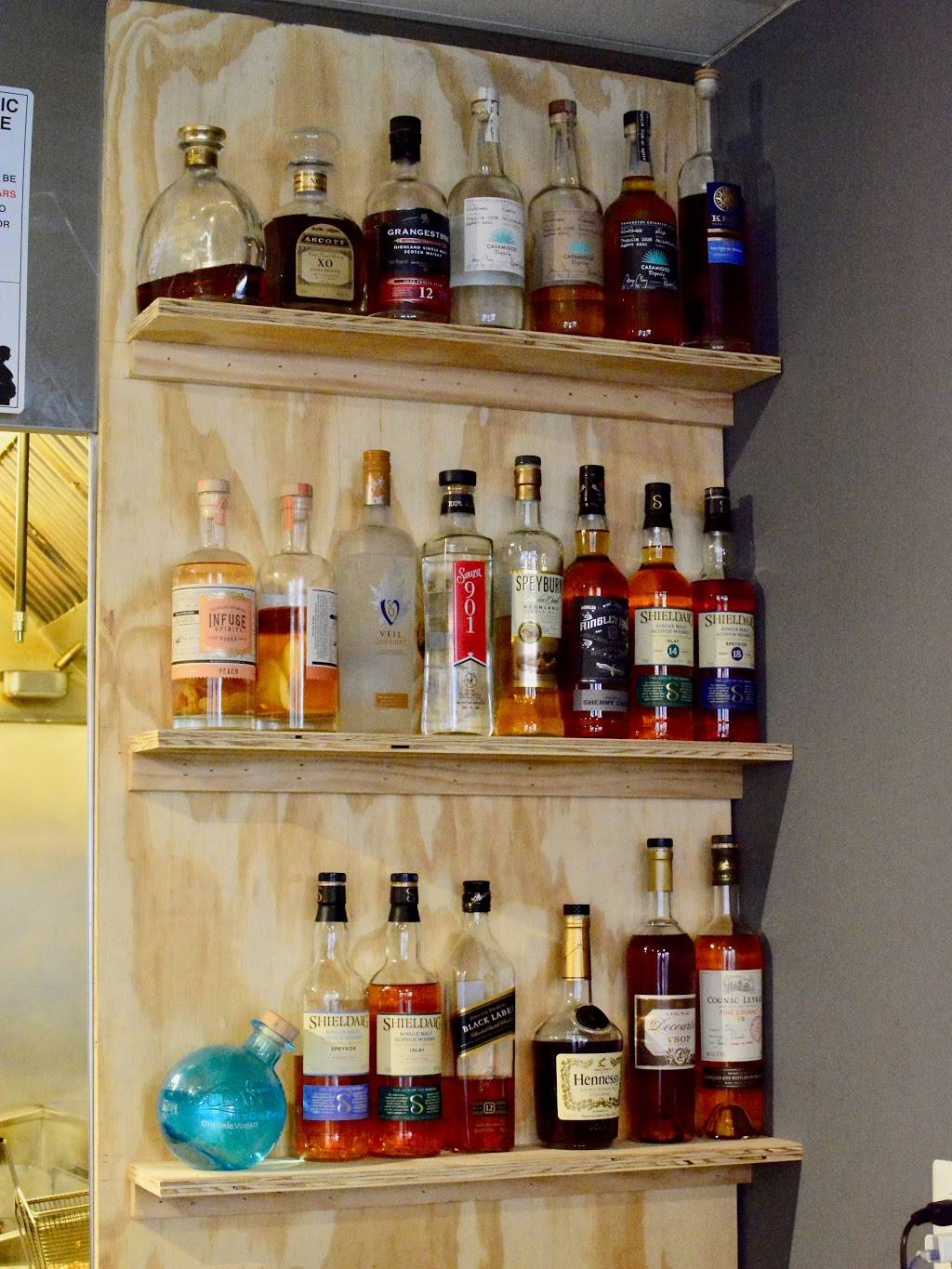 a Chateau | restaurant | 1917 18th St NW, Washington, DC 20009, USA | 2027485154 OR +1 202-748-5154