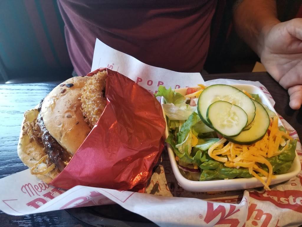 Red Robin Gourmet Burgers and Brews | restaurant | 8057 W Irlo Bronson Memorial Hwy, Kissimmee, FL 34747, USA | 3215598220 OR +1 321-559-8220