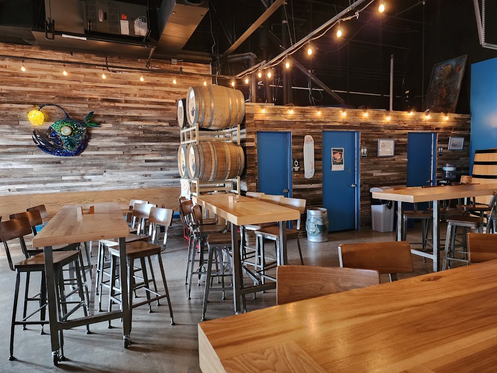 SaltFire Brewing Co. | restaurant | 2199 S W Temple St, South Salt Lake, UT 84115, USA | 3859550504 OR +1 385-955-0504