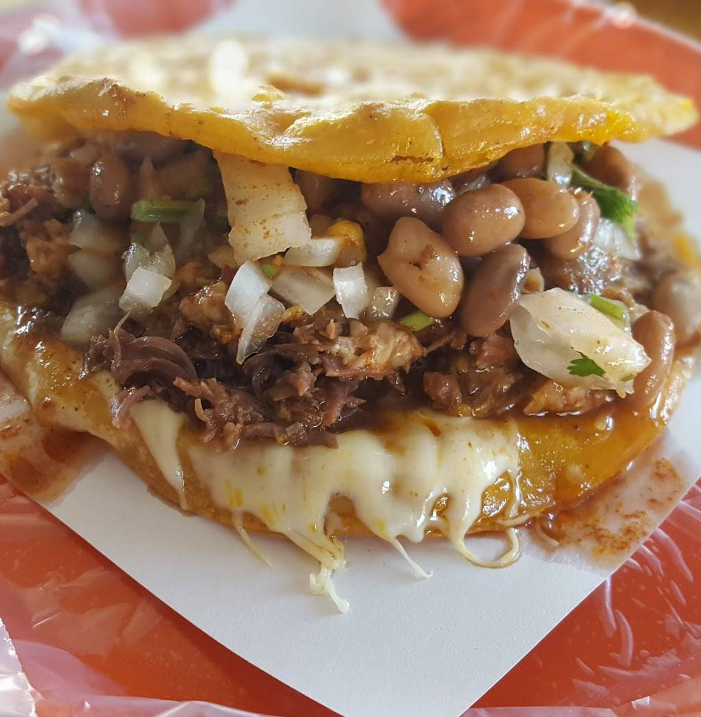 Birrieria el arbolito | restaurant | Av. Martires de Chicago 209, Obrera 1a. Secc., 22625 Tijuana, B.C., Mexico | 016641854016 OR +52 664 185 4016