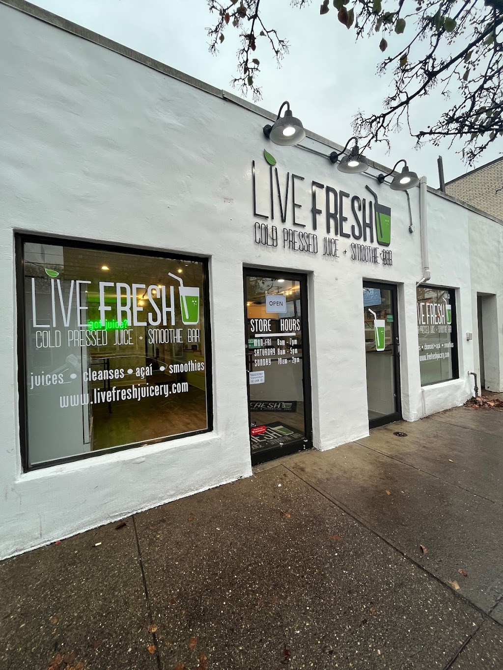 Live Fresh Cold Pressed Juice + Smoothie Bar | restaurant | 1104 S Braddock Ave, Pittsburgh, PA 15218, USA | 4128391155 OR +1 412-839-1155