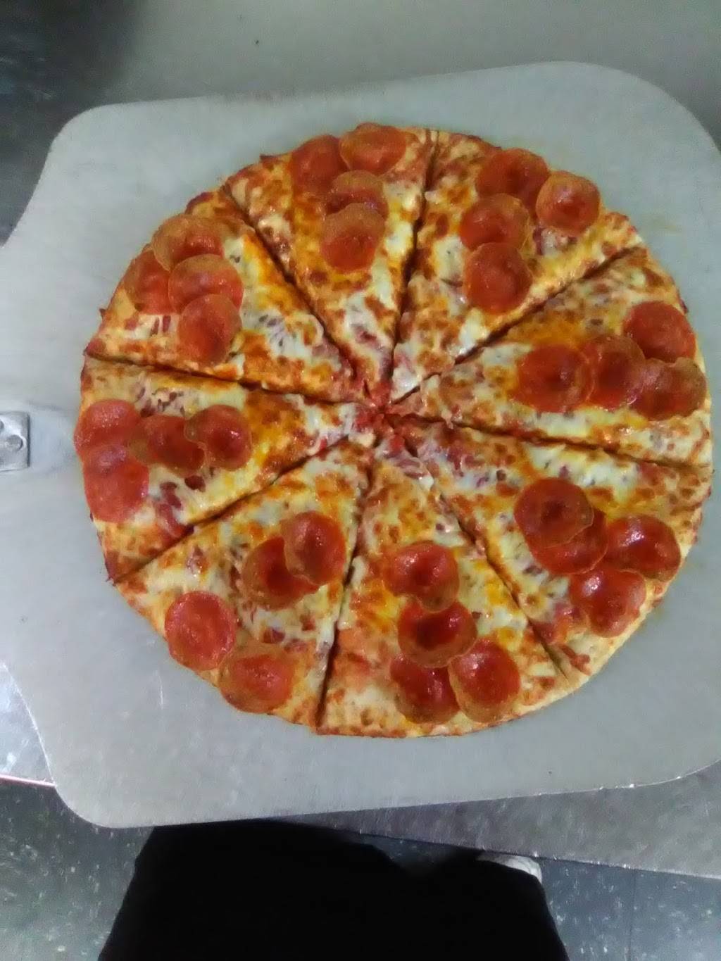 Vitos Pizza and Subs | restaurant | 4235 Douglas Rd, Toledo, OH 43613, USA | 4194751212 OR +1 419-475-1212