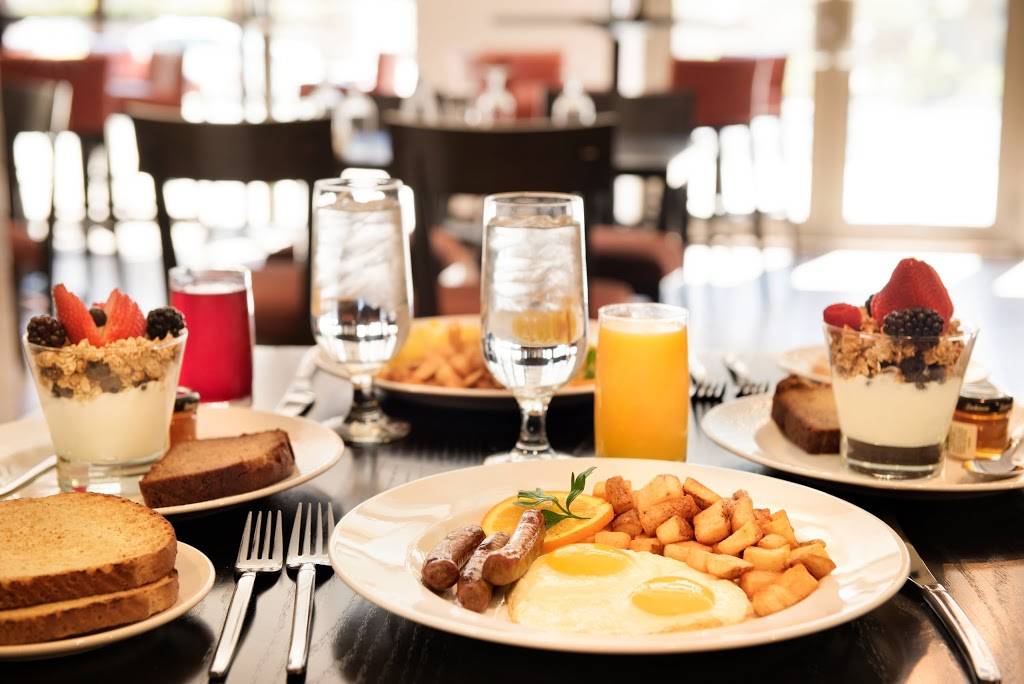 eTown Bistro | restaurant | 1710 Orrington Ave, Evanston, IL 60201, USA | 8475567924 OR +1 847-556-7924