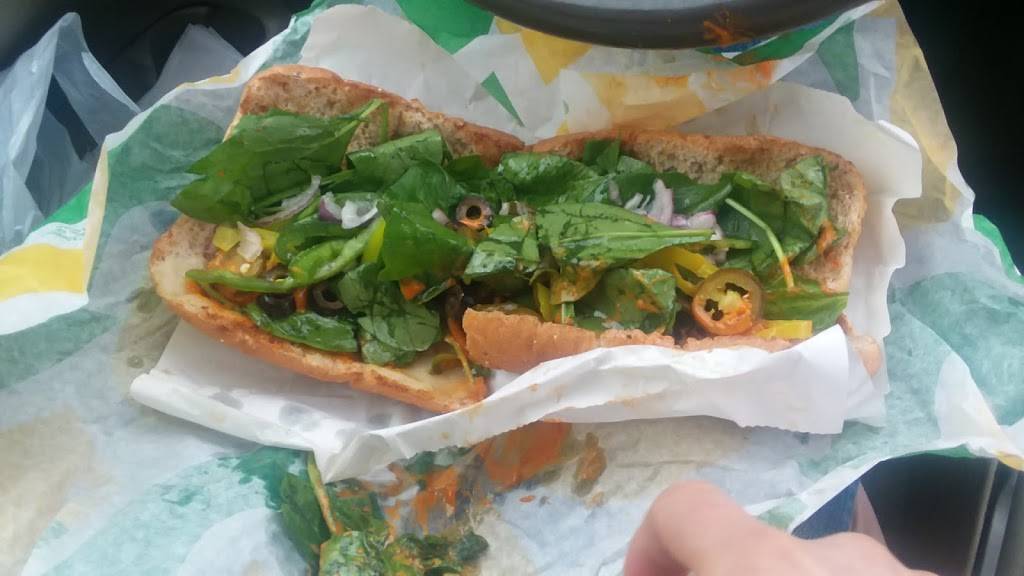 Subway | restaurant | 8021 US Hwy 51 N, Millington, TN 38053, USA | 9018722288 OR +1 901-872-2288
