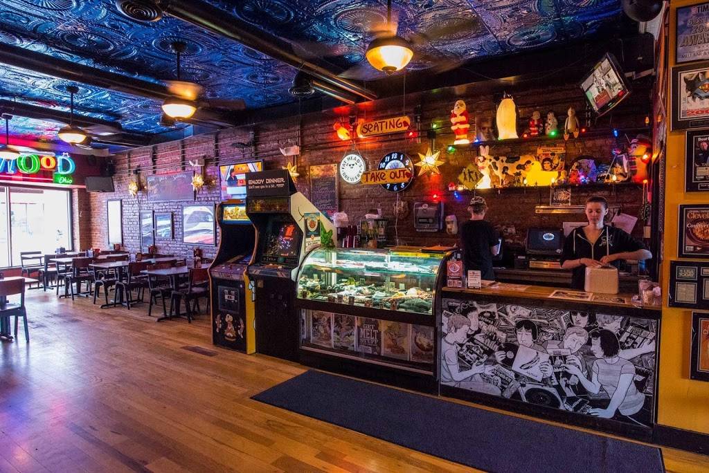 Melt Bar and Grilled | restaurant | 14718 Detroit Ave, Lakewood, OH 44107, USA | 2162263699 OR +1 216-226-3699