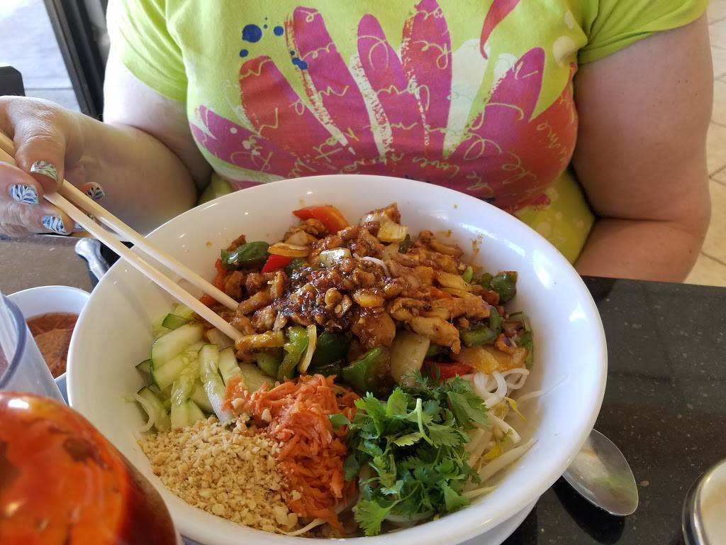 Pho-na 92 | restaurant | 6873 14220, Palm Dr, Desert Hot Springs, CA 92240, USA | 7602887167 OR +1 760-288-7167