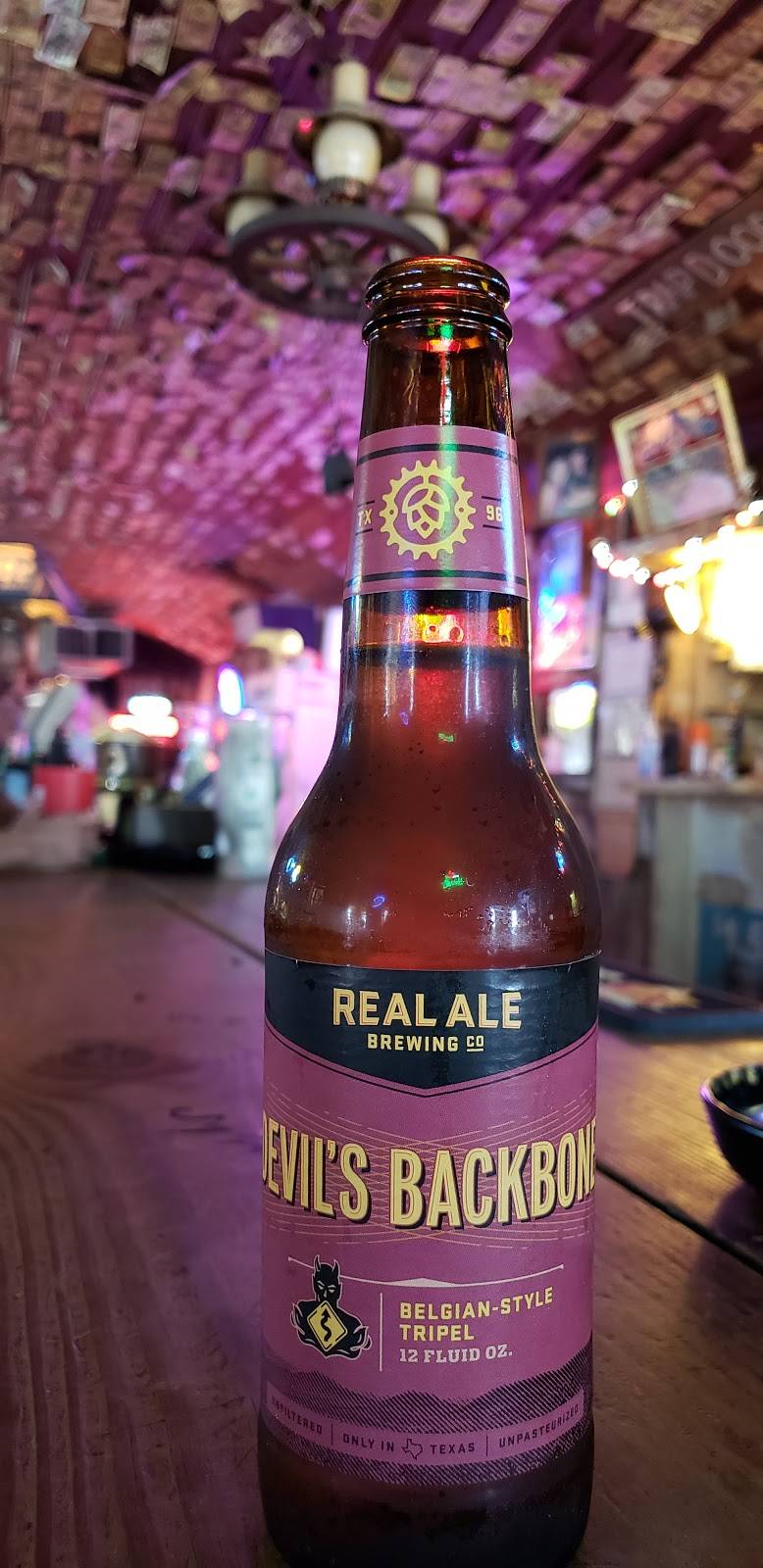 Devils Backbone Tavern | restaurant | 4041 Farm to Market 32, Fischer, TX 78623, USA | 8309642544 OR +1 830-964-2544