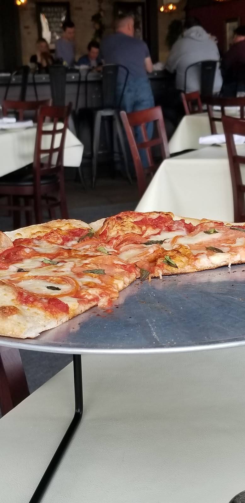 Grotto | restaurant | 5 Railroad Square, Plymouth, NH 03264, USA | 6039601063 OR +1 603-960-1063