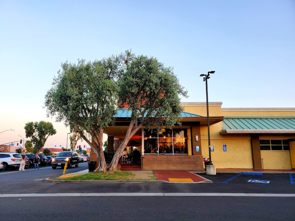 Starbucks | cafe | 505 N State College Blvd, Fullerton, CA 92831, USA | 7147388629 OR +1 714-738-8629