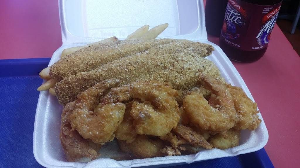 J & J Fish & Chicken | restaurant | 319 S Harlem Ave, Forest Park, IL 60130, USA | 7082091515 OR +1 708-209-1515