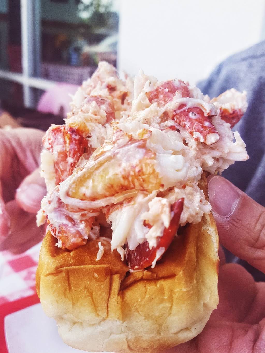 A Bite Of Maine | restaurant | 2865 Lynnhaven Dr A5, Virginia Beach, VA 23451, USA | 7573520268 OR +1 757-352-0268