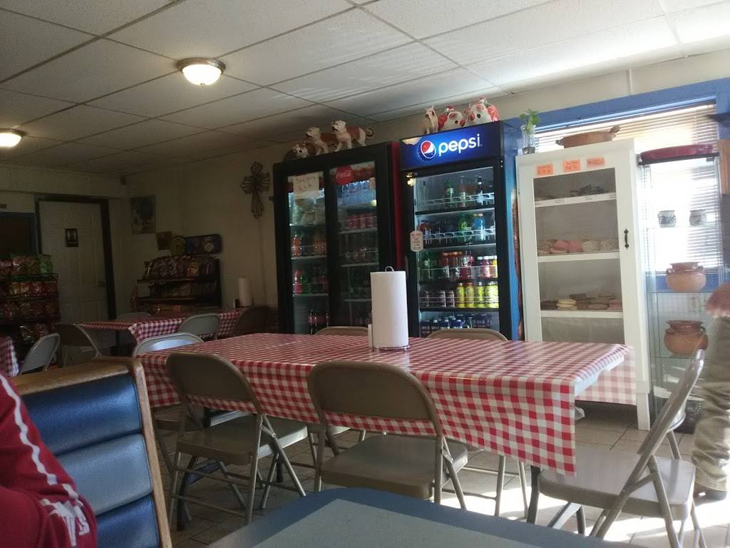 Molinas Tortilleria & Restaurant | restaurant | 309 E Travis St, Mexia, TX 76667, USA | 2544725161 OR +1 254-472-5161