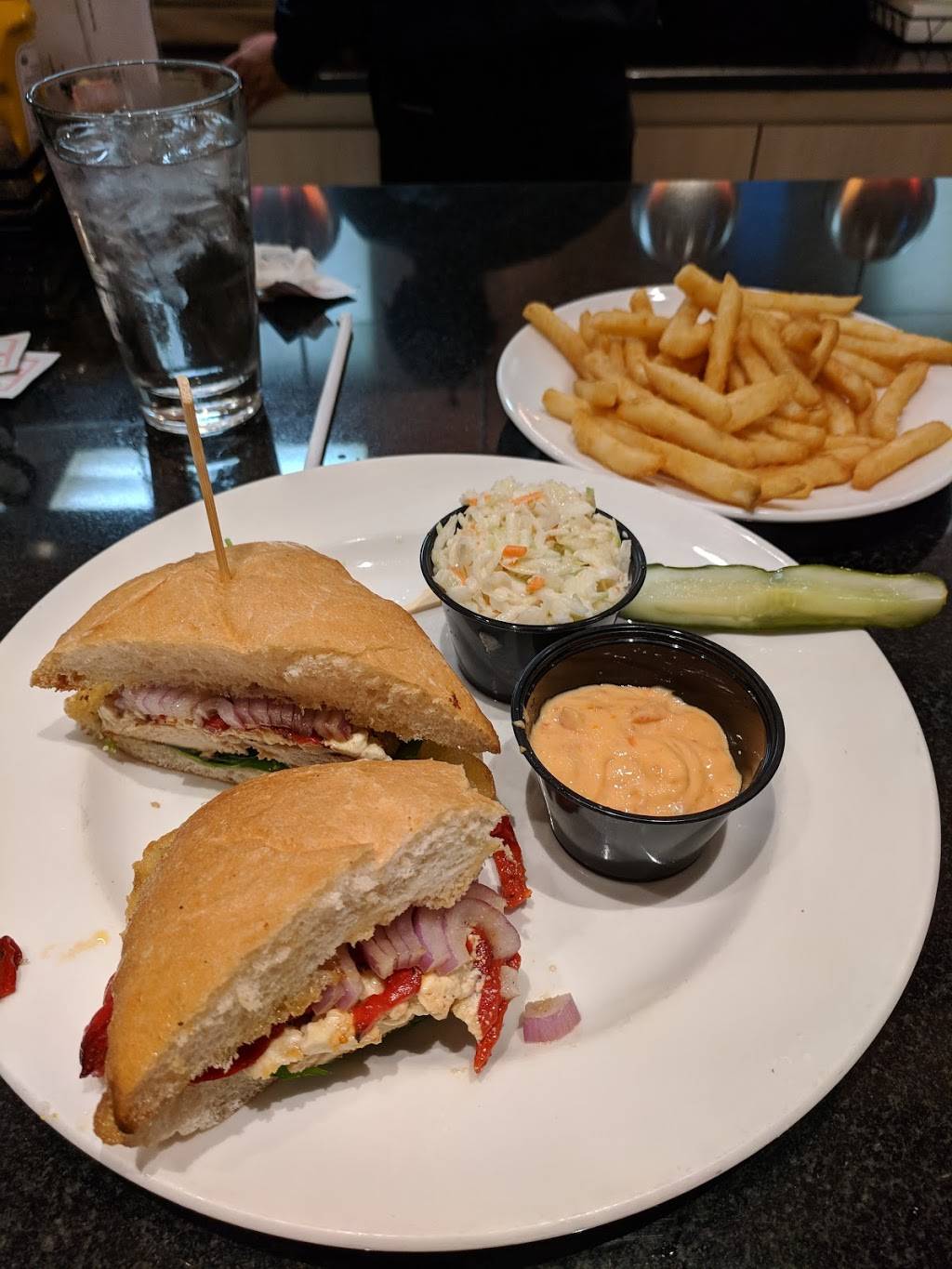 The Lodge Diner | restaurant | 2901 Grand River Ave, Detroit, MI 48201, USA | 8667829622 OR +1 866-782-9622