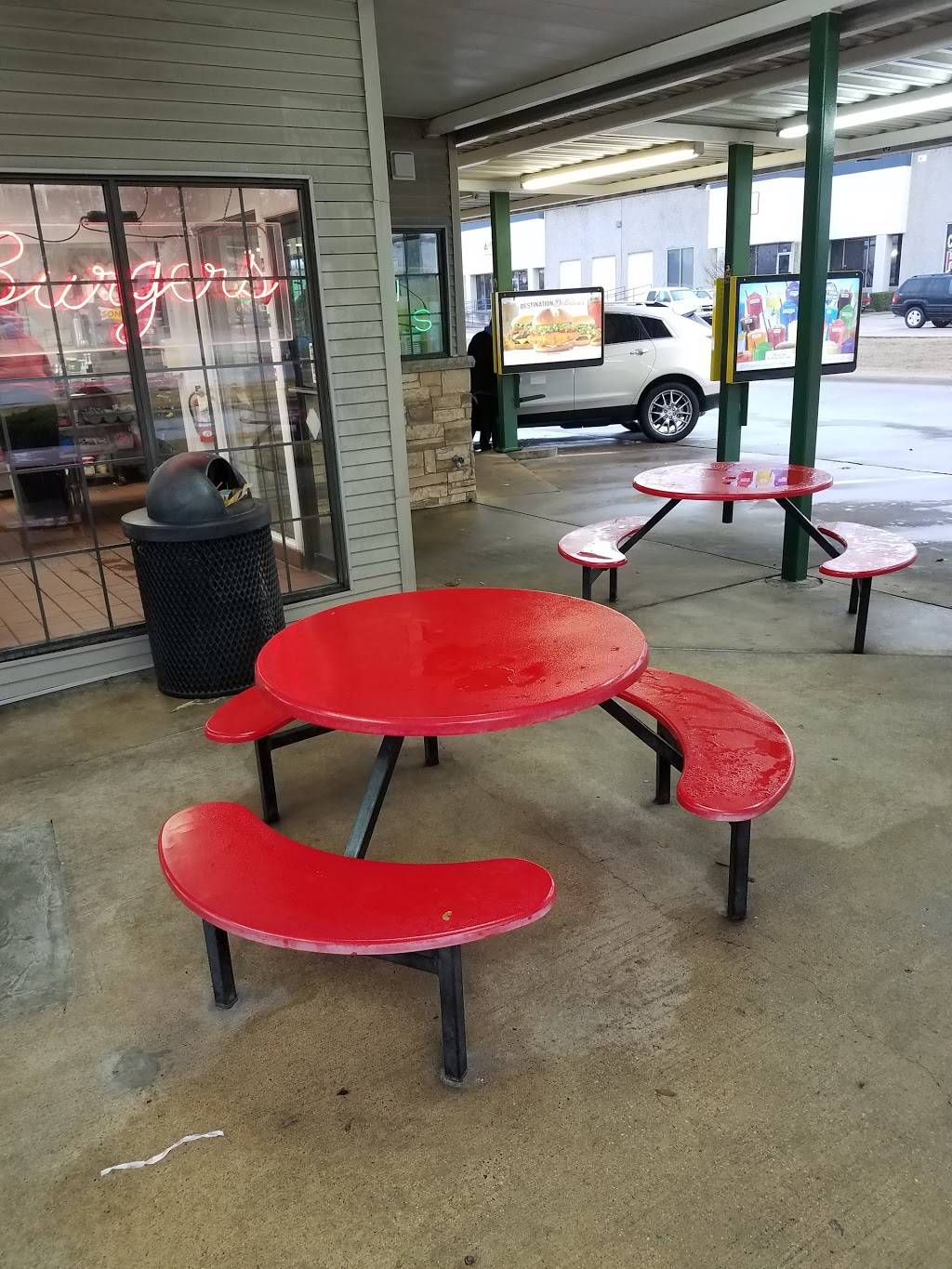 Sonic Drive-In | restaurant | 721 Jupiter Rd, Plano, TX 75074, USA | 9728817414 OR +1 972-881-7414