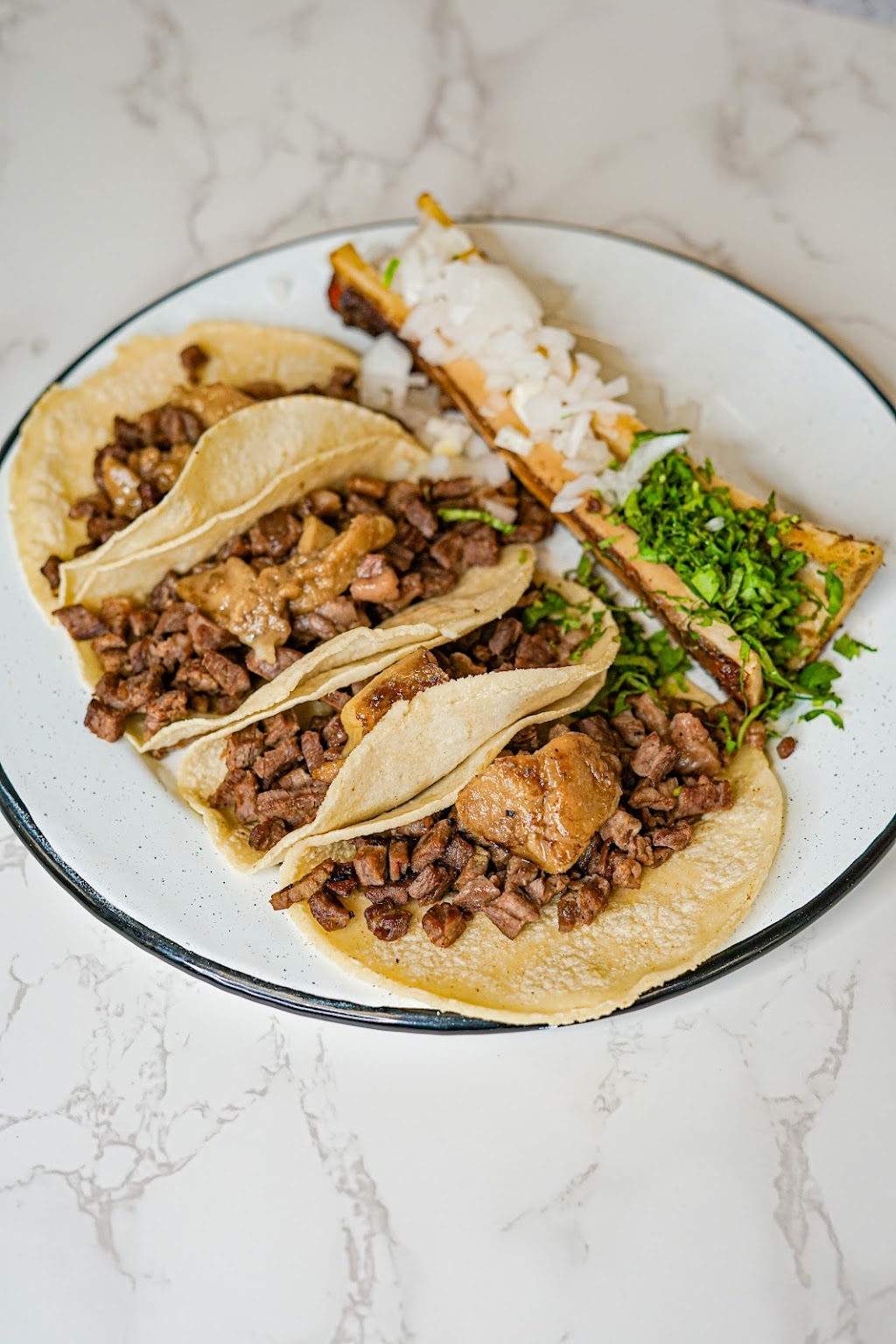 La Gloria Gourmet Kitchen | restaurant | 1614 W University Dr, Edinburg, TX 78539, USA | 9565131023 OR +1 956-513-1023