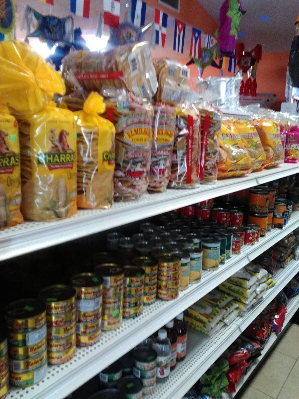 Restaurant y Tienda Mexicana Tierra Caliente | restaurant | 1111 S 1st St, Union City, TN 38261, USA | 7315999651 OR +1 731-599-9651