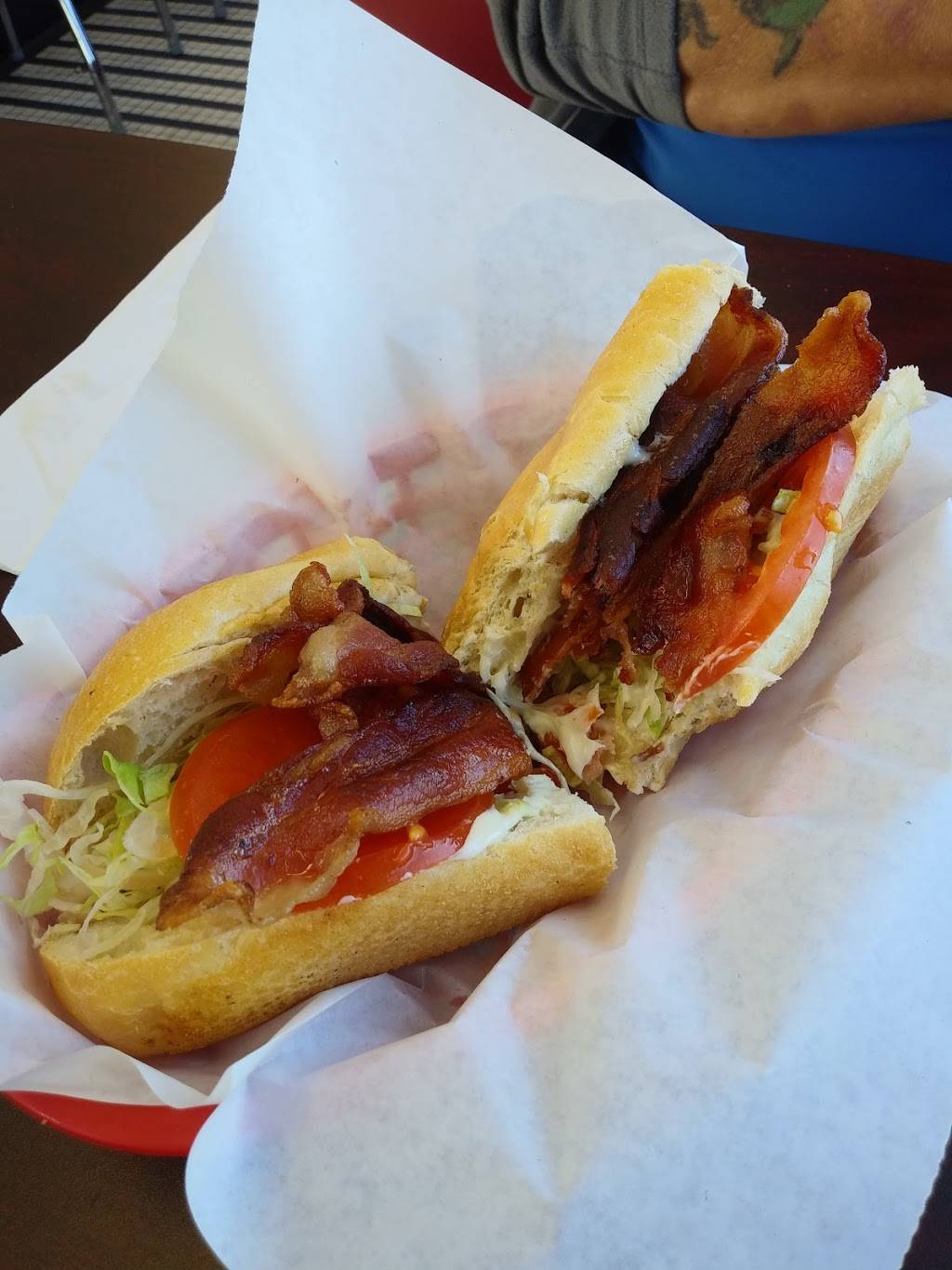 Big Freds Route 66 | restaurant | 13824 US-19, Hudson, FL 34667, USA | 7273784027 OR +1 727-378-4027