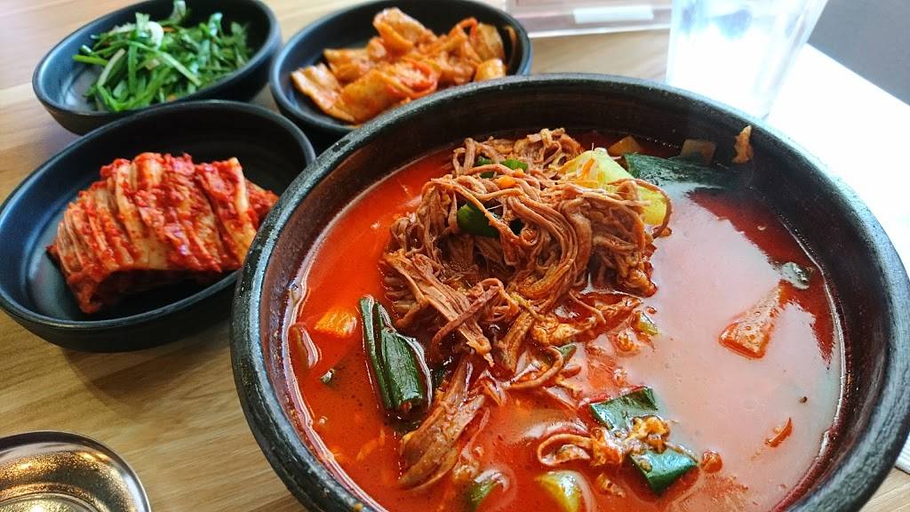 Yuk Dae Jang | restaurant | 3033 W 6th St, Los Angeles, CA 90020, USA | 2133521331 OR +1 213-352-1331