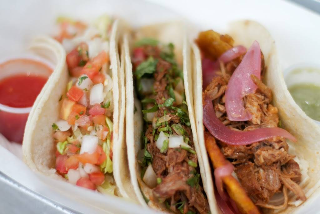 Taco Republic Truck | restaurant | 500 County Line Rd, Kansas City, KS 66103, USA | 9133138999 OR +1 913-313-8999