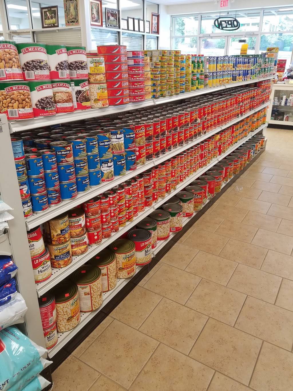 La Lupita Mexican Store and Restaurant #1 | restaurant | 510 W Broadway St, Lenoir City, TN 37771, USA | 8659863525 OR +1 865-986-3525