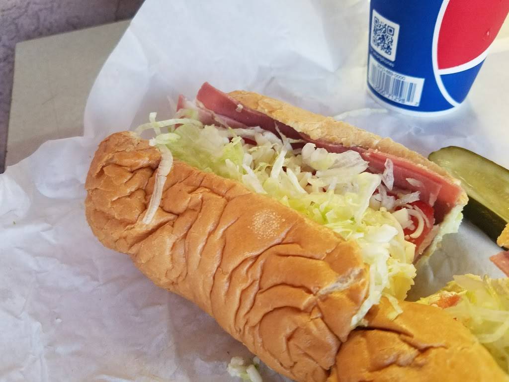 Lil Pickle | restaurant | 2985 Fairview Rd, Costa Mesa, CA 92626, USA | 7149795522 OR +1 714-979-5522