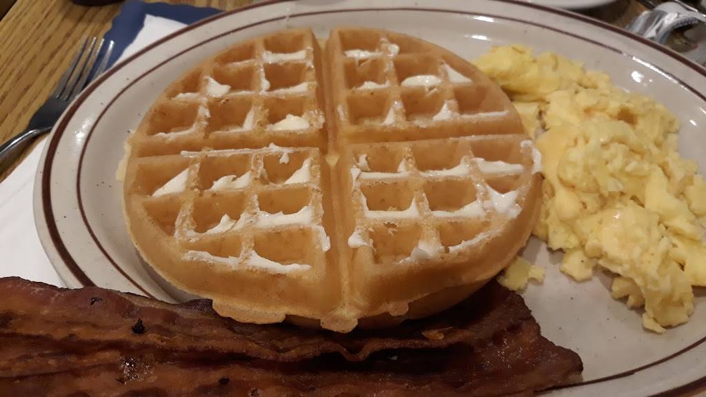 Newcombs Breakfast And Lunch | restaurant | 924 Broad St, Weymouth, MA 02189, USA | 7818122147 OR +1 781-812-2147