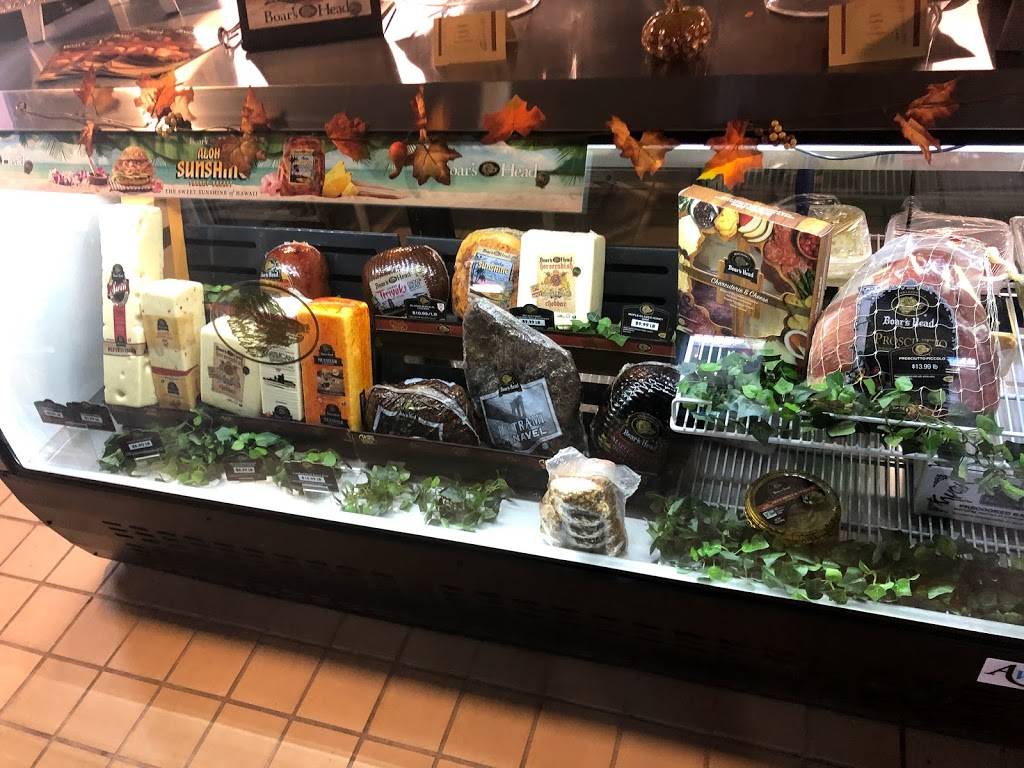 Humble Knuckles Tap & Deli | restaurant | 101 E Church St, Tarboro, NC 27886, USA | 2525635638 OR +1 252-563-5638