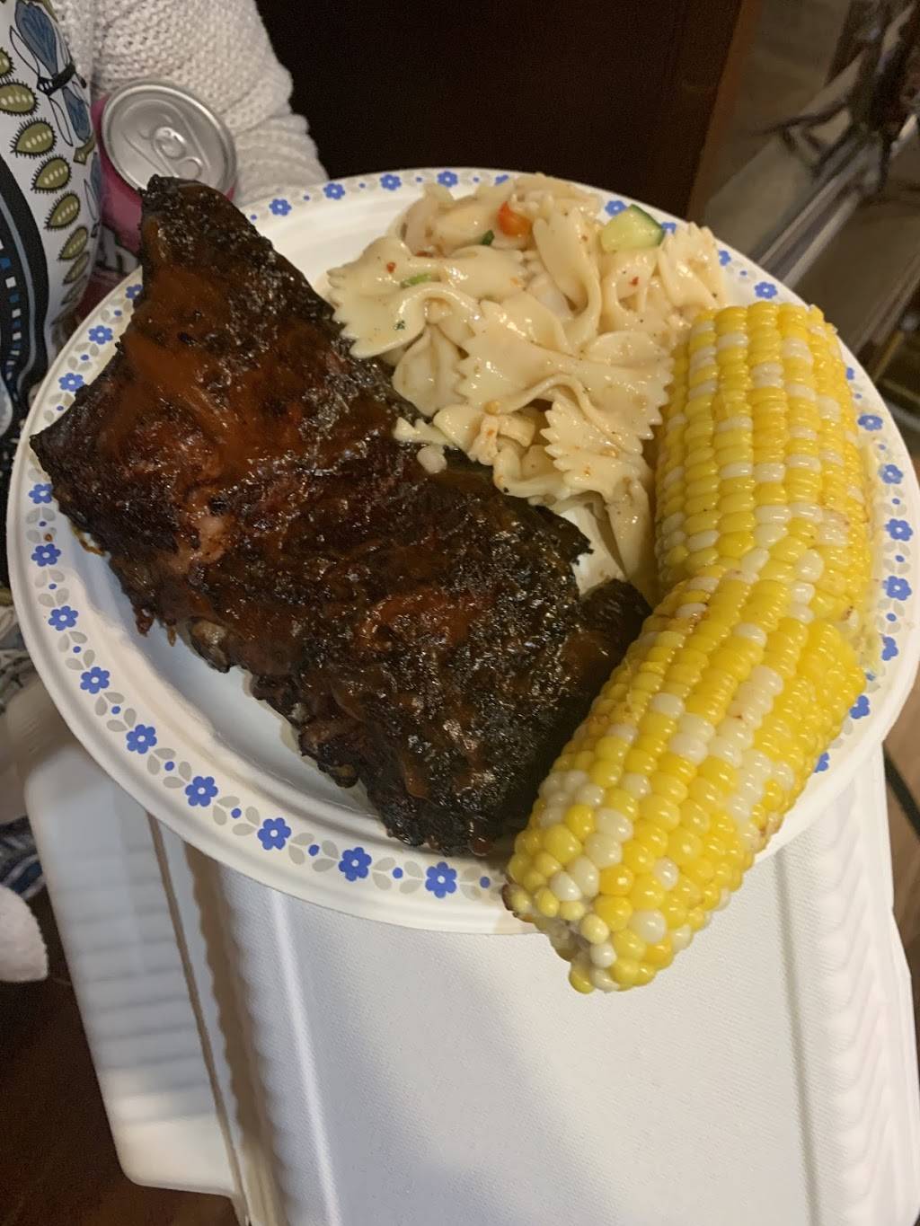 Big Joes Q | restaurant | 31.5 Robinson St, Port Burwell, ON N0J 1T0, Canada | 2262365146 OR +1 226-236-5146