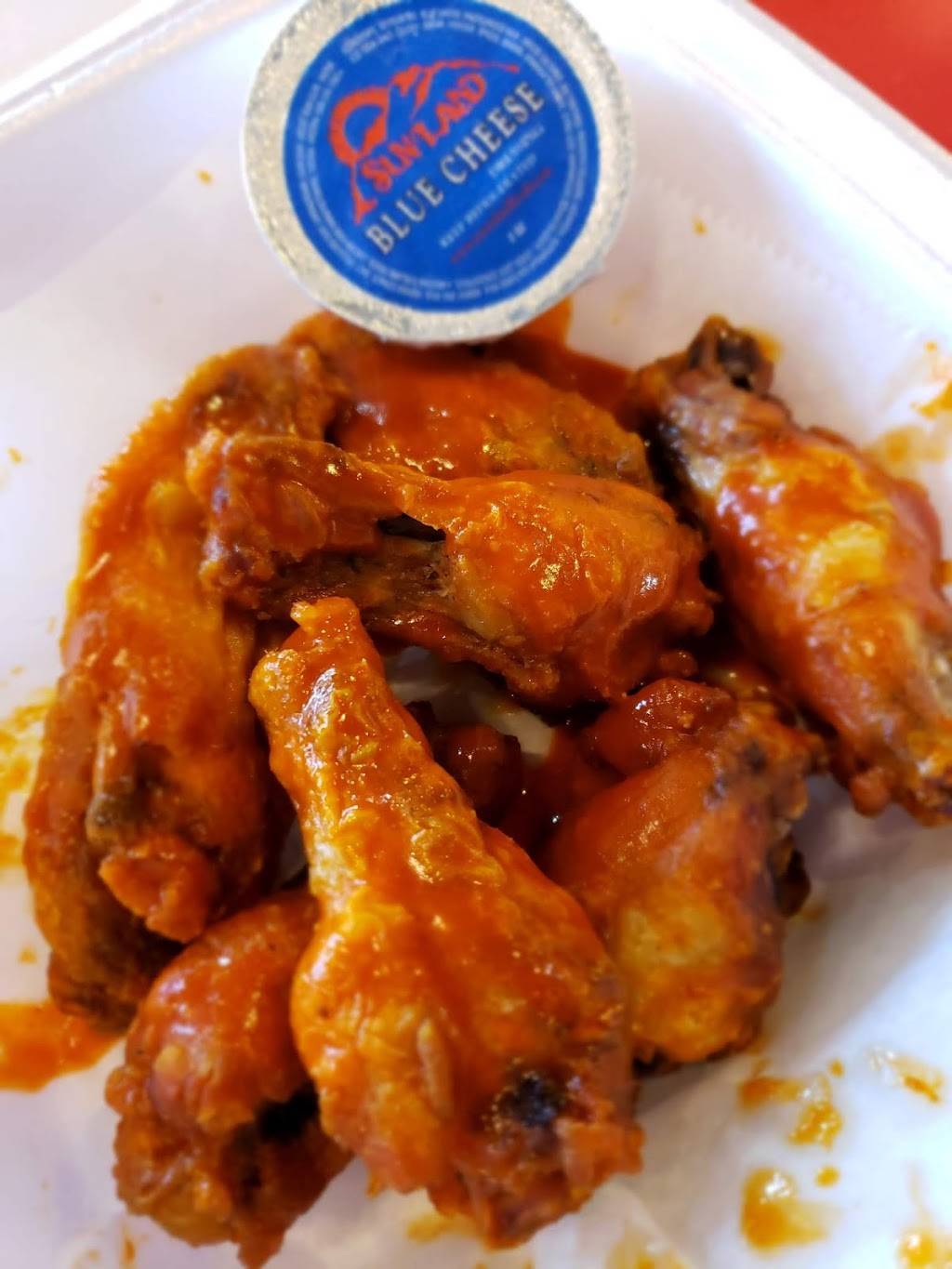 Lucky Wishbone | restaurant | 2712 E 22nd St, Tucson, AZ 85713, USA | 5203270911 OR +1 520-327-0911