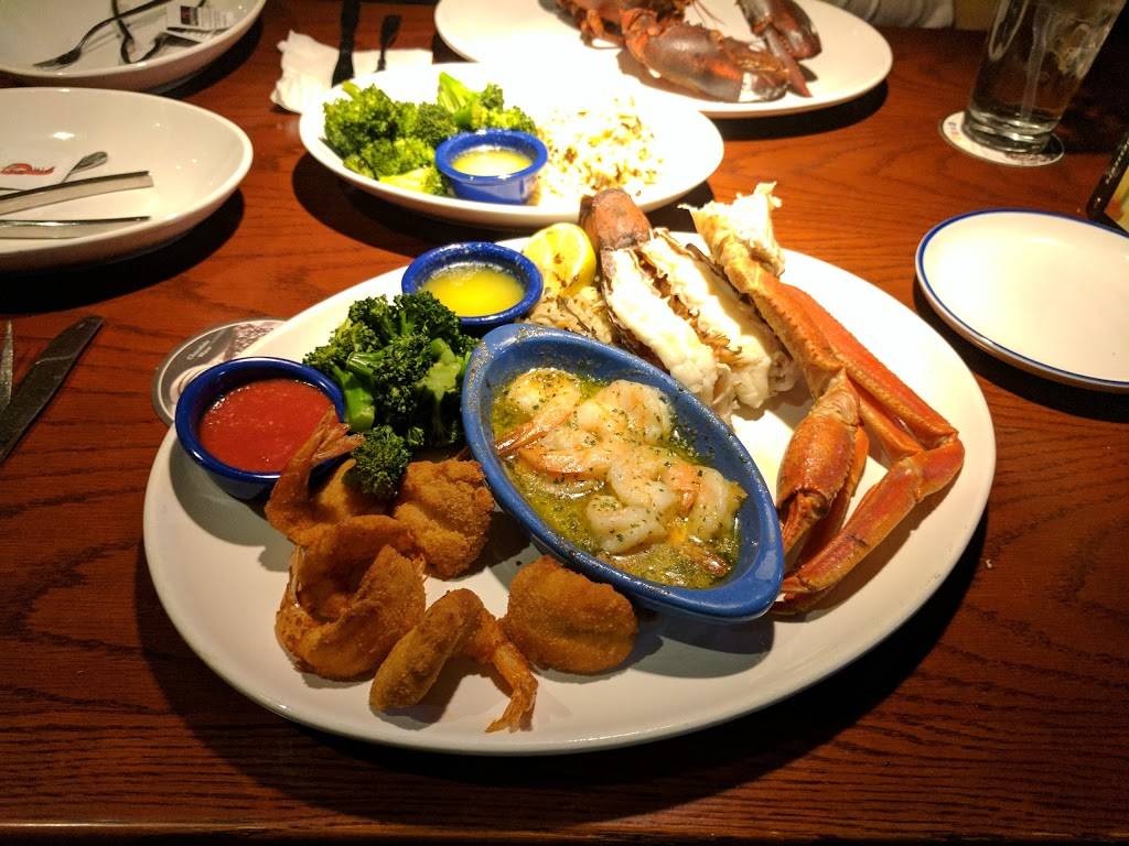 Red Lobster | restaurant | 3301 W Touhy Ave, Lincolnwood, IL 60712, USA | 8476740238 OR +1 847-674-0238