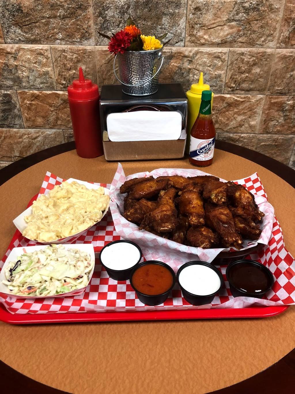Wing Fling | restaurant | 48 Springstowne Center, Vallejo, CA 94591, USA | 7075549464 OR +1 707-554-9464