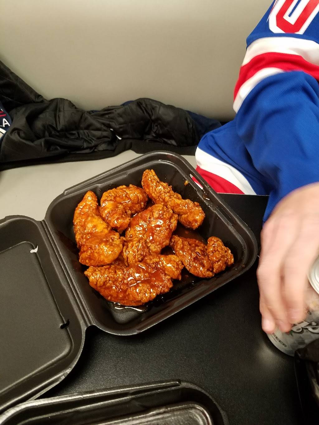 Wings Over Framingham | restaurant | 624 Waverly St, Framingham, MA 01702, USA | 5086289464 OR +1 508-628-9464