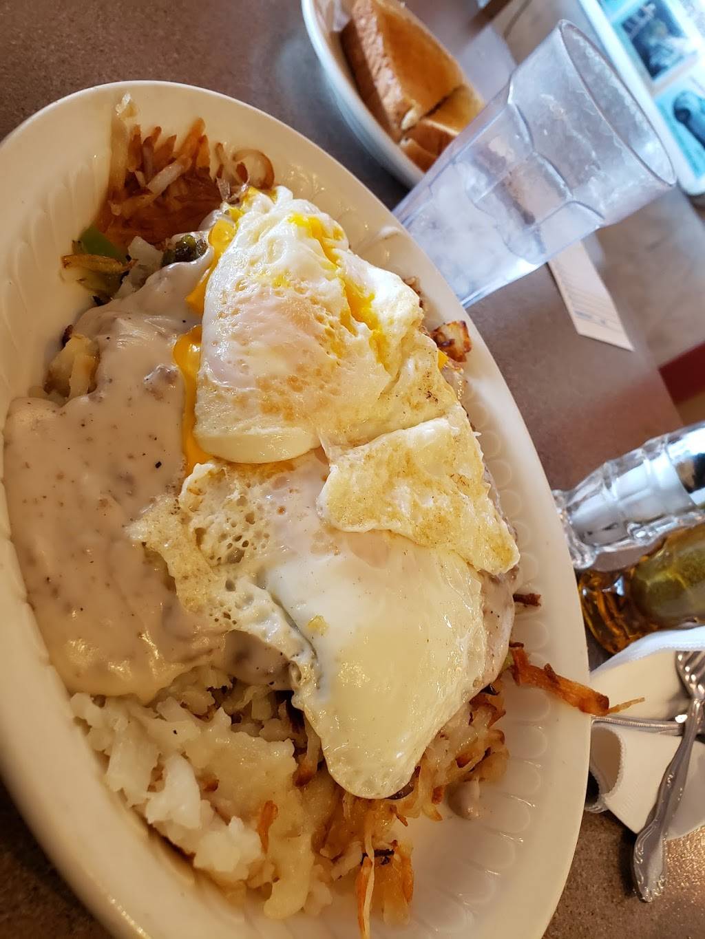 Sterling Family Restaurant | restaurant | 4513 N Sterling Ave, Peoria, IL 61615, USA | 3096864513 OR +1 309-686-4513