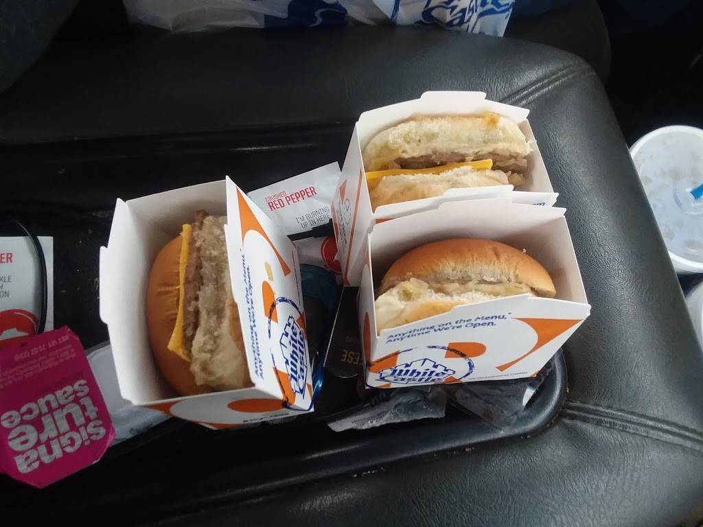 White Castle | restaurant | 1157 E Eads Pkwy, Greendale, IN 47025, USA | 8125370351 OR +1 812-537-0351