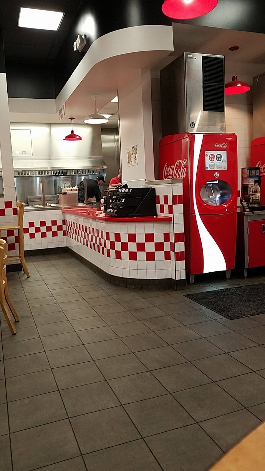 Five Guys | meal takeaway | 2641 N 44th St, Phoenix, AZ 85008, USA | 6029560444 OR +1 602-956-0444