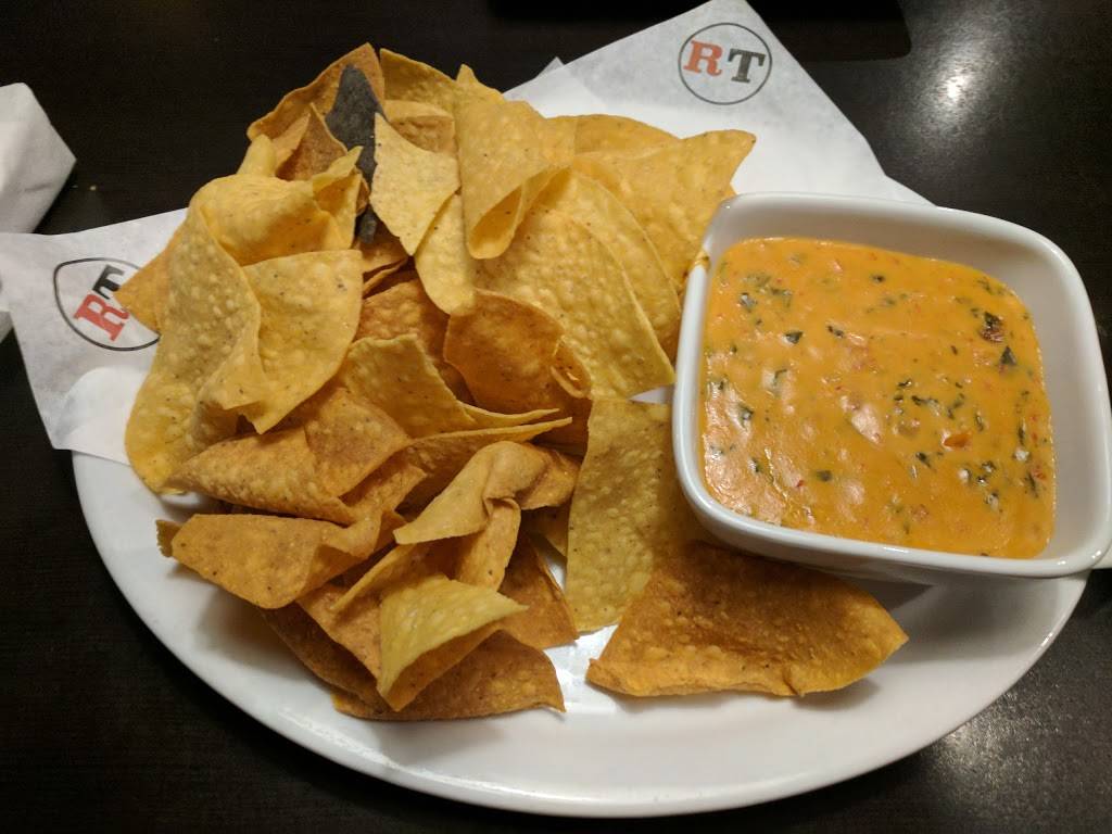 Ruby Tuesday | restaurant | 470 Lewis Ave, Meriden, CT 06450, USA | 2036301703 OR +1 203-630-1703