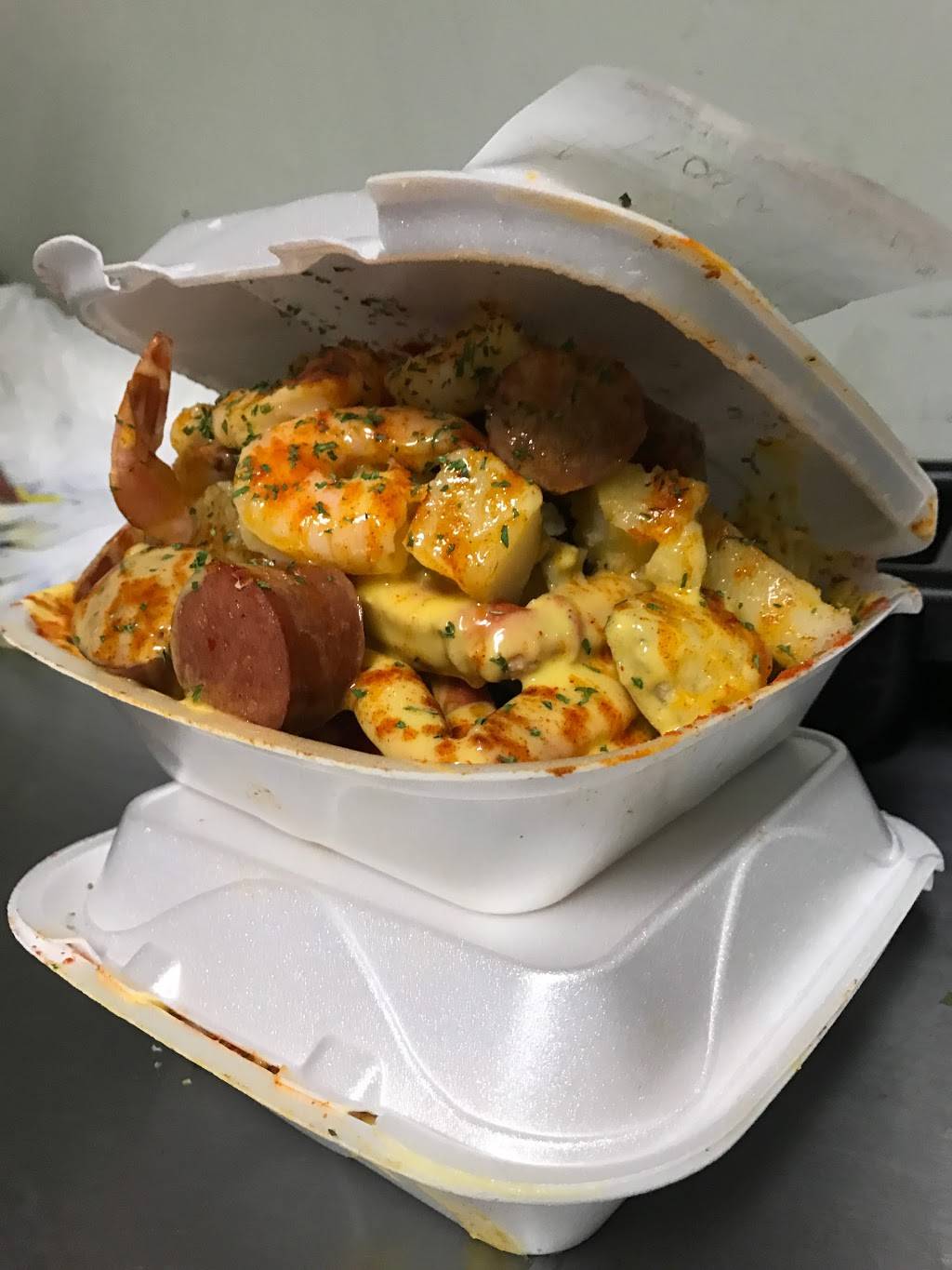 Wats Crackin Garlic Crab | restaurant | 368 Candler Rd SE, Atlanta, GA 30317, USA | 4048395688 OR +1 404-839-5688