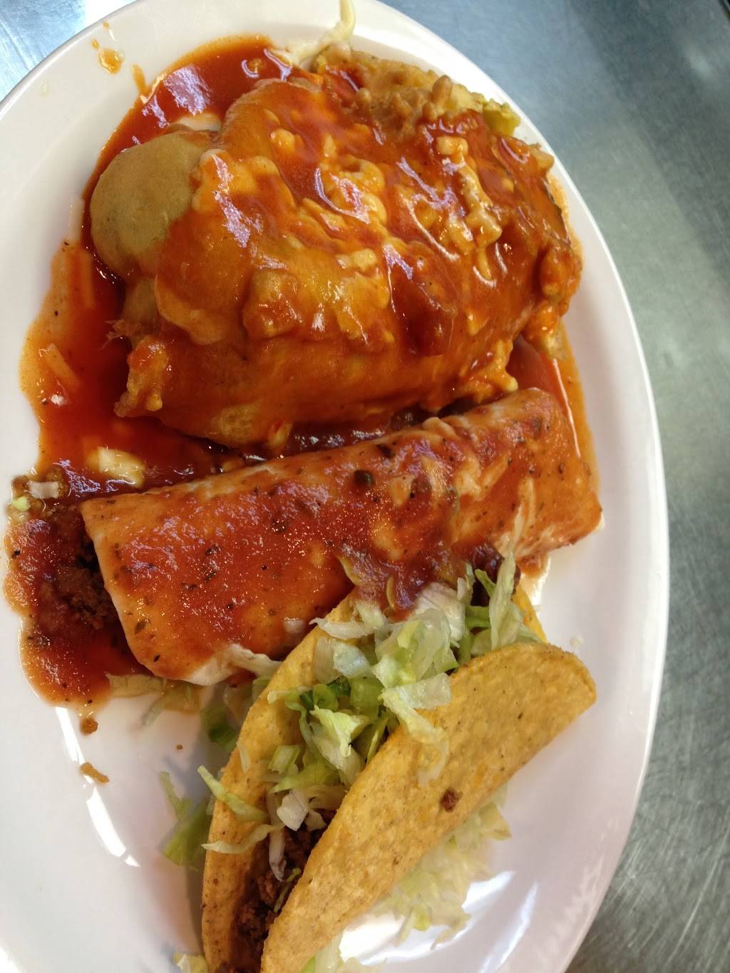 Don Julio | restaurant | 816 Lake St S, Forest Lake, MN 55025, USA | 6514643544 OR +1 651-464-3544