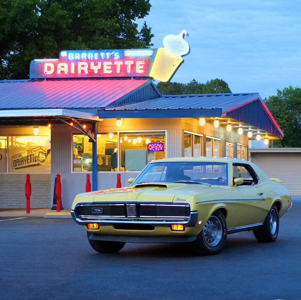 Barnetts Dairyette | restaurant | 111 W Tulsa St, Siloam Springs, AR 72761, USA | 4795243211 OR +1 479-524-3211
