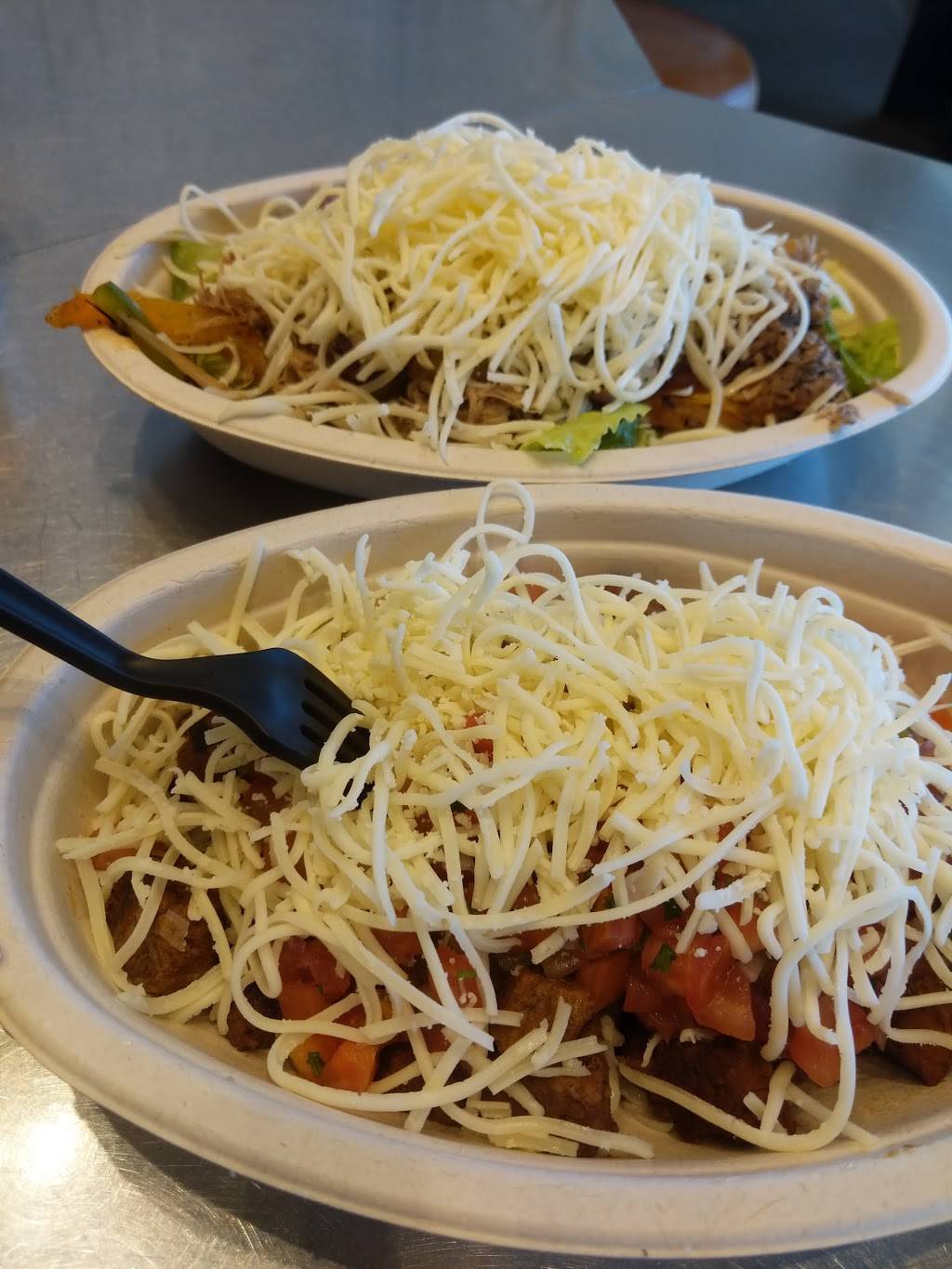 Chipotle Mexican Grill | restaurant | 300 West Washington Street, East Peoria, IL 61611, USA | 3098635853 OR +1 309-863-5853