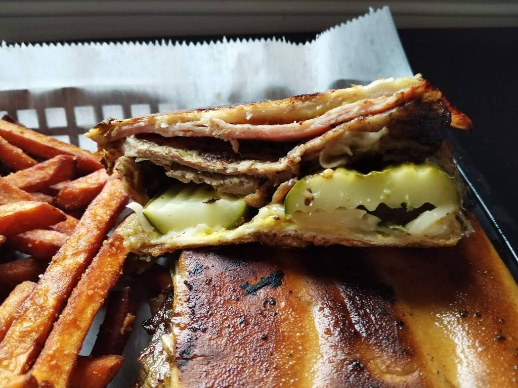 Three Js Cafe | restaurant | 124 Boston Turnpike, Bolton, CT 06043, USA | 8606494684 OR +1 860-649-4684