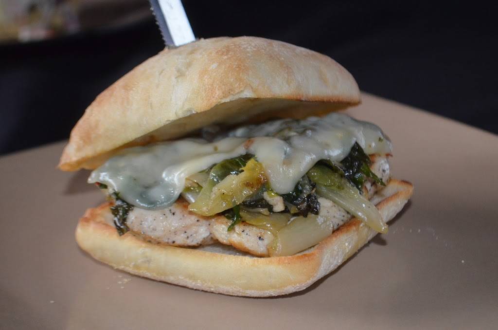 Coaches Burger Bar Boardman | restaurant | 708 Boardman-Canfield Rd, Boardman, OH 44512, USA | 3309532334 OR +1 330-953-2334