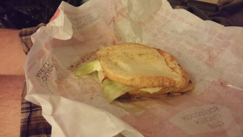 Jack in the Box | restaurant | 2542 Esplanade, Chico, CA 95973, USA | 5308946910 OR +1 530-894-6910