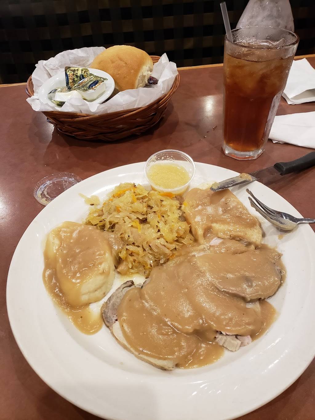 Willow Hills Restaurant | restaurant | 6678 Joliet Rd, Countryside, IL 60525, USA | 7087831089 OR +1 708-783-1089