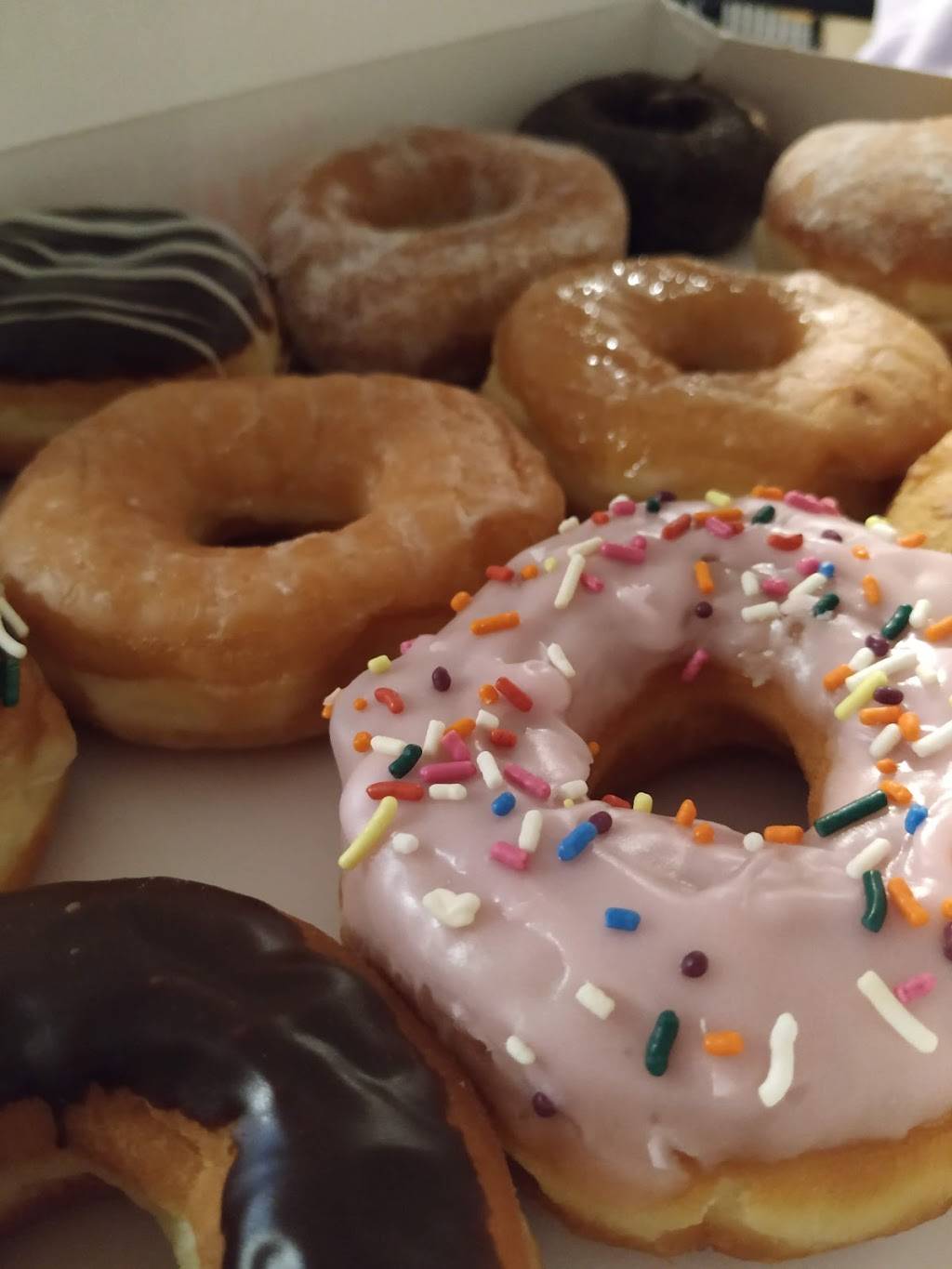 Dunkin | bakery | 2768-2770, W Atlantic Blvd, Pompano Beach, FL 33069, USA | 9549709028 OR +1 954-970-9028