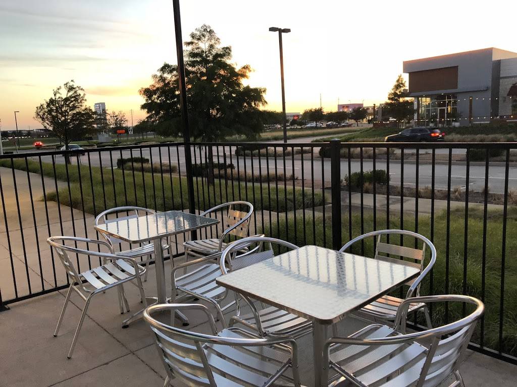 Wayback Burgers | restaurant | 8704 Cypress Waters Blvd Unit 120, Irving, TX 75063, USA | 2144960074 OR +1 214-496-0074