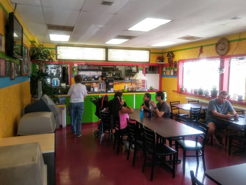 Little Caboose Taco Shop | restaurant | 2333 W Ball Rd, Anaheim, CA 92804, USA | 7147800162 OR +1 714-780-0162