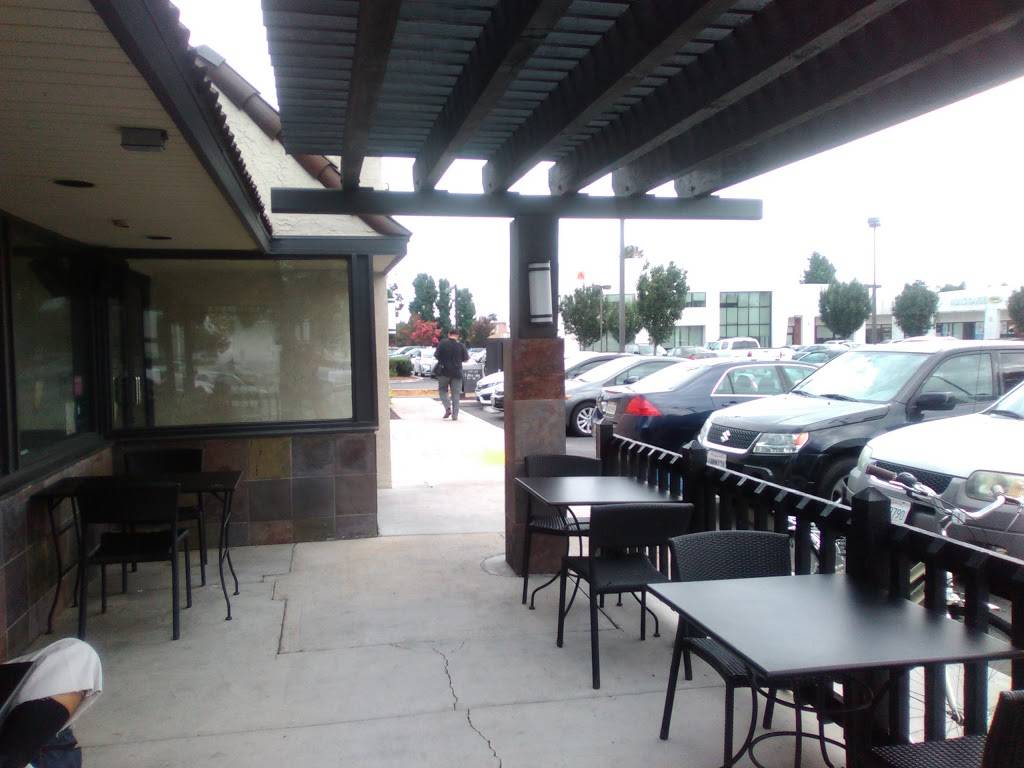 Starbucks | cafe | 1248 17th St, Santa Ana, CA 92701, USA | 7148366975 OR +1 714-836-6975